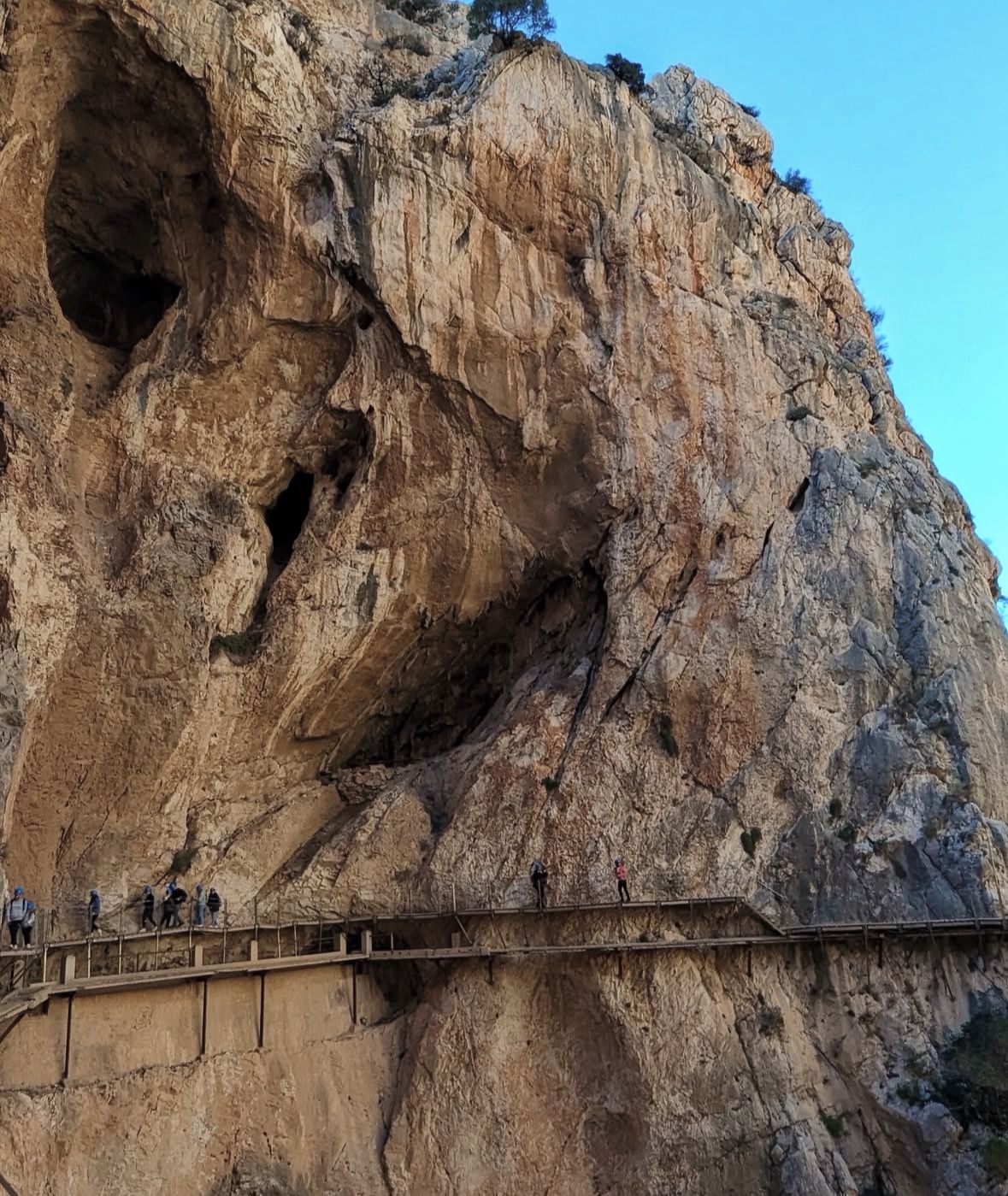 Strada verso Ardales e parcheggio del Centro di Ricezione Visitatori